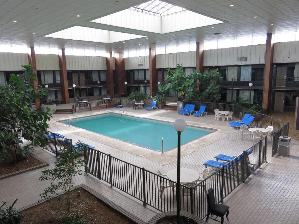 Ramada by Wyndham Diamondhead I-10 Gulfport Main image 1