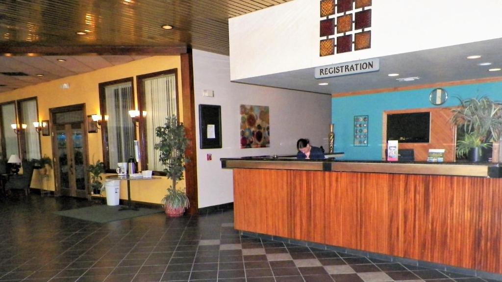 Popular attractions Area Nearby Property